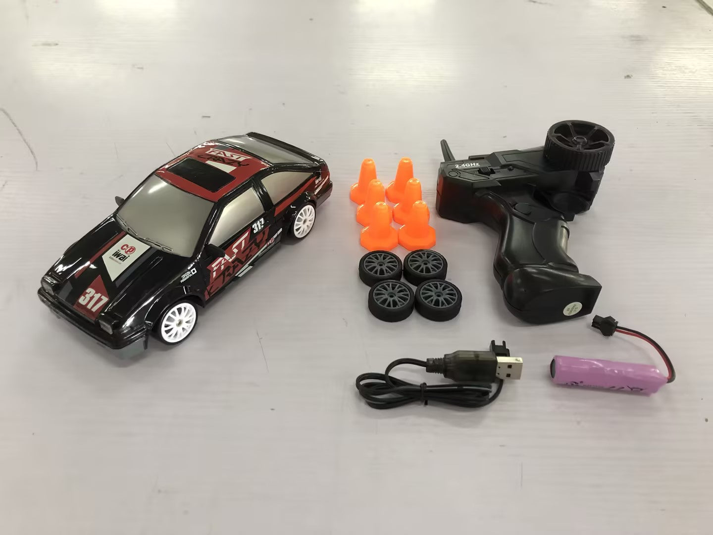Carro RC Drift 4WD 2.4G – Modelo GTR AE86 Control Remoto para Niños