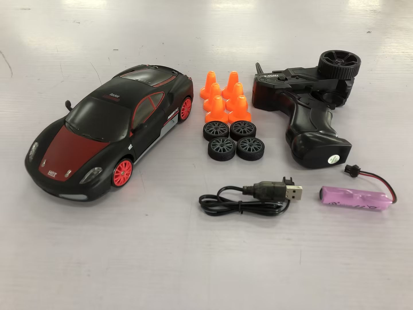 Carro RC Drift 4WD 2.4G – Modelo GTR AE86 Control Remoto para Niños