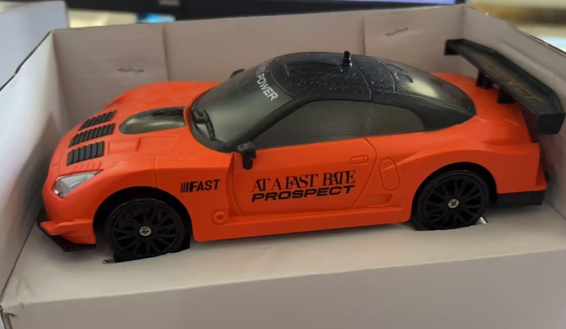 Carro RC Drift 4WD 2.4G – Modelo GTR AE86 Control Remoto para Niños
